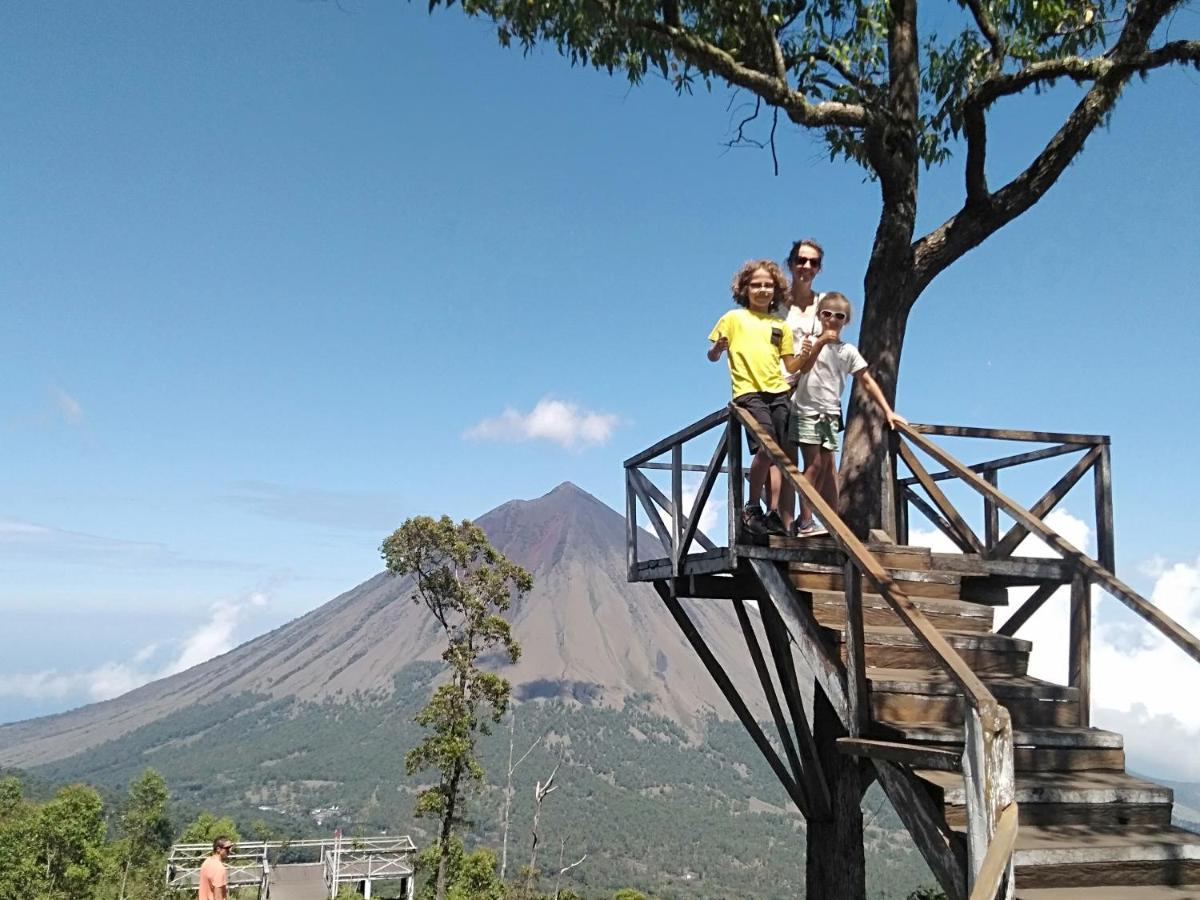 Arnolds Familly Homestay Bajawa Εξωτερικό φωτογραφία