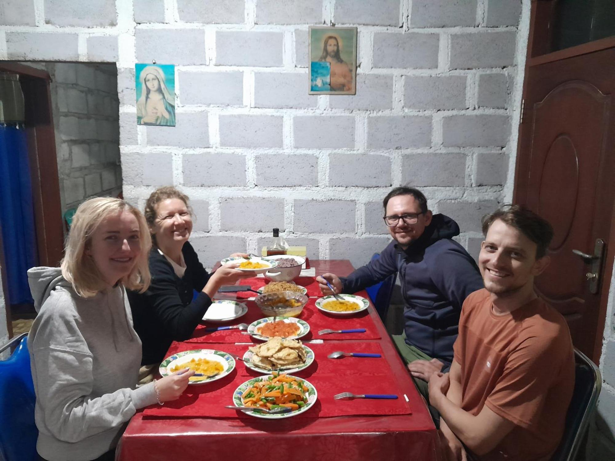 Arnolds Familly Homestay Bajawa Εξωτερικό φωτογραφία